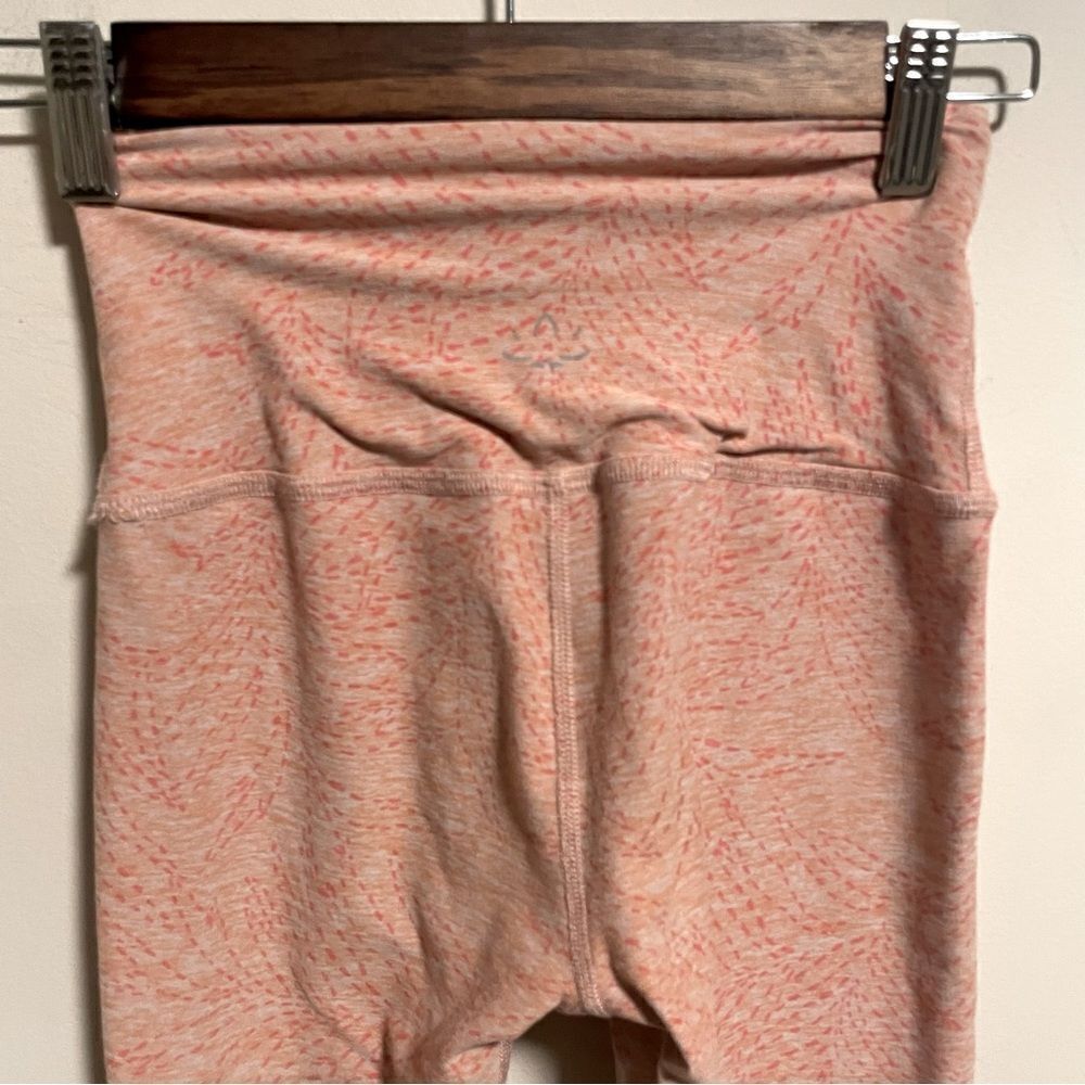 Beyond Yoga Space Dyed Peach Coral Crop Legging- Size XS
